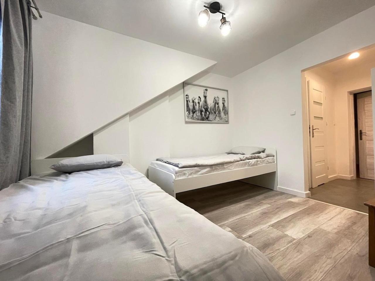 Ostoya Roztocze Hotel Szczebrzeszyn Екстериор снимка
