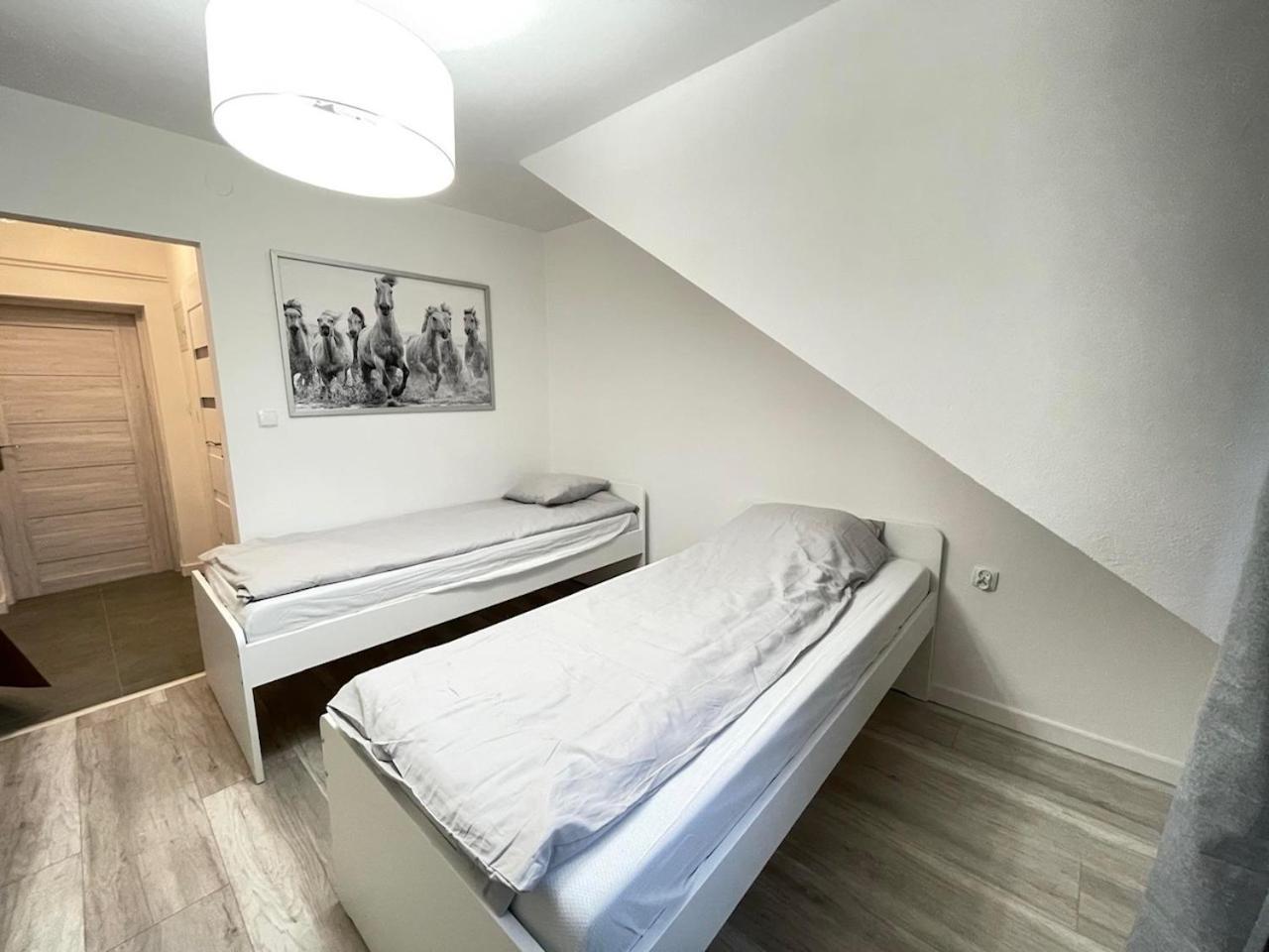 Ostoya Roztocze Hotel Szczebrzeszyn Екстериор снимка